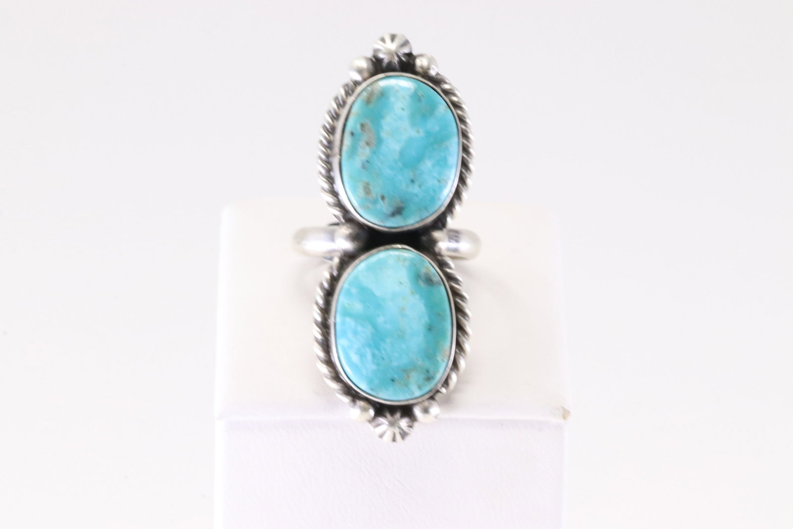 Native America Navajo Sterling Silver Turquoise Ring By Eugene Belone.: This is a Native America Navajo Sterling Silver Turquoise Ring By Eugene Belone. Stamp Eugene Belone. Ring Size: 8.00.