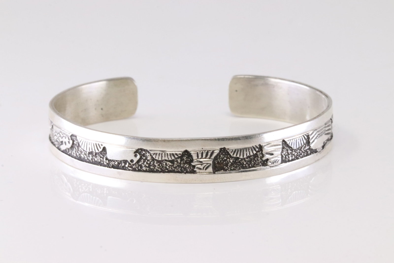 Native America Navajo Sterling Silver Solid Stamped Bracelet Cuff By Elaine Becenti.: This is a Native America Navajo Sterling Silver Solid Stamped Bracelet Cuff By Elaine Becenti. Stamp B.