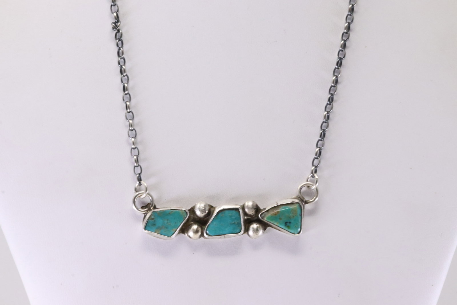 Native America Zuni Sterling Silver Turquoise Necklace By Jude Candelaria.: This is a Native America Zuni Sterling Silver Turquoise Necklace By Jude Candelaria. Stamp Jude Dandelaria. Necklace Length: 16.00.
