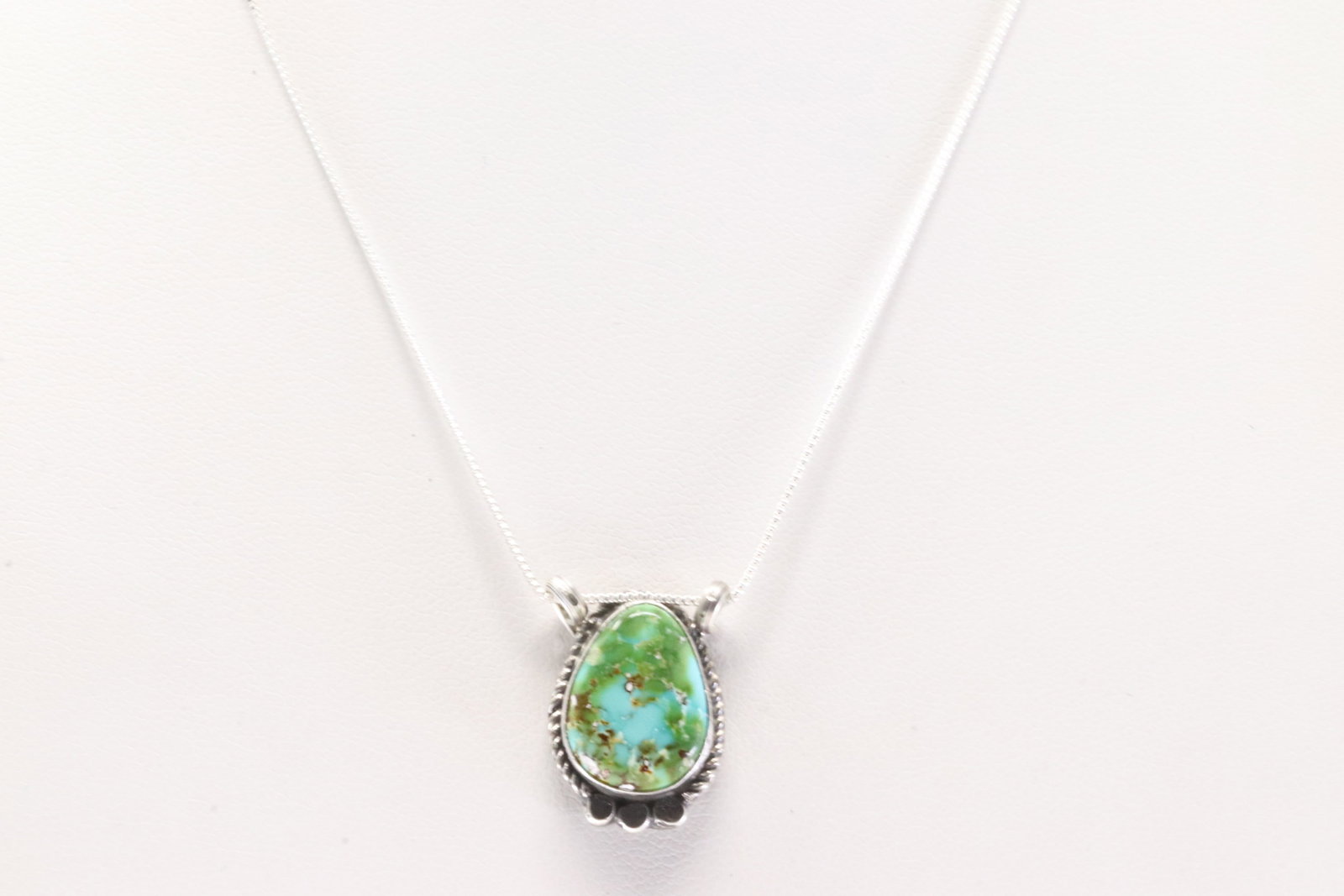 America Sterling Silver Sonora Gold Turquoise Pendant With A 925 Necklace.: This is a America Sterling Silver Sonora Gold Turquoise Pendant With A 925 Necklace. Necklace Length: 16.00.