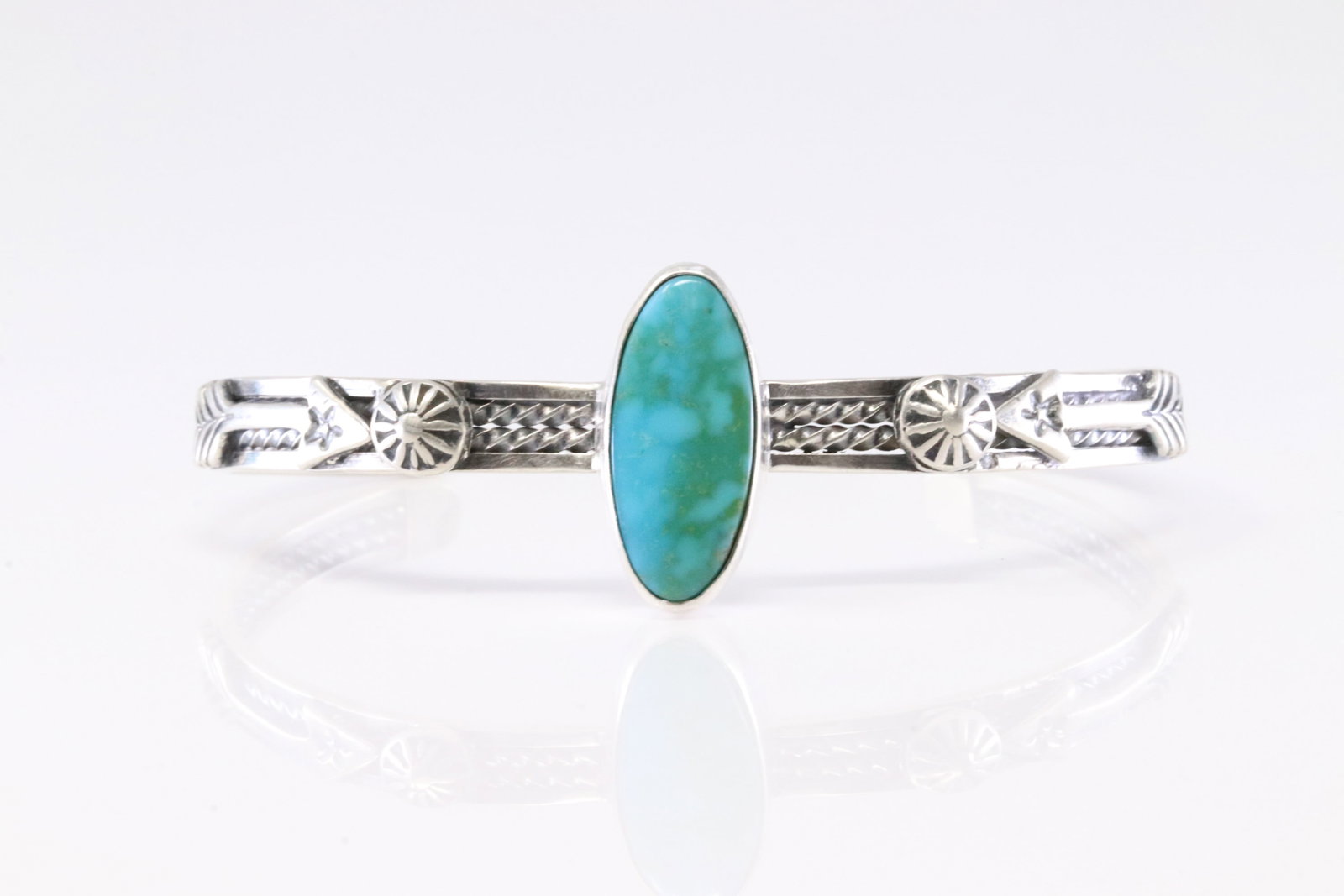 America Sterling Silver Turquoise Bracelet Cuff.: This is a America Sterling Silver Turquoise Bracelet Cuff.