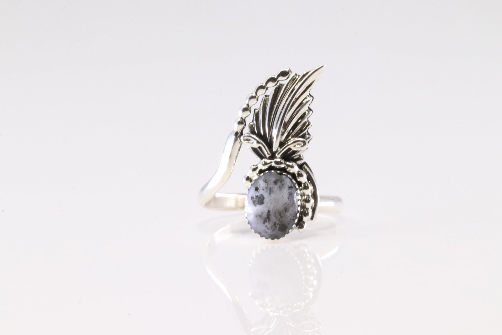 Native America Navajo Sterling Silver White Stone By Jennifer Cayaditto. (1 of 4)