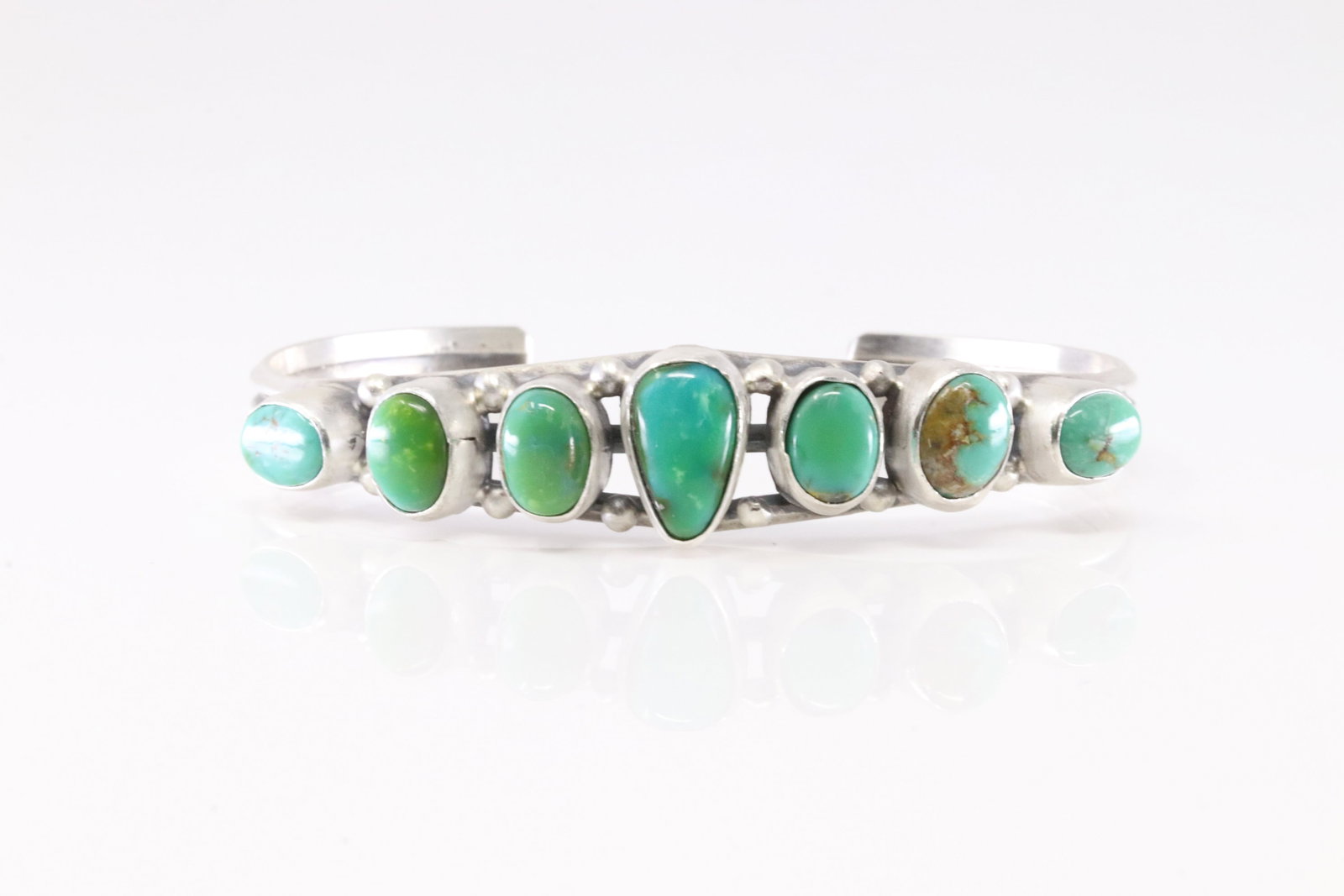 Native America Navajo Sterling Silver Sonora Gold Turquoise Bracelet Cuff By B. Johnson.: This is a Native America Navajo Sterling Silver Sonora Gold Turquoise Bracelet Cuff By B. Johnson. Stamp B. Johnson.