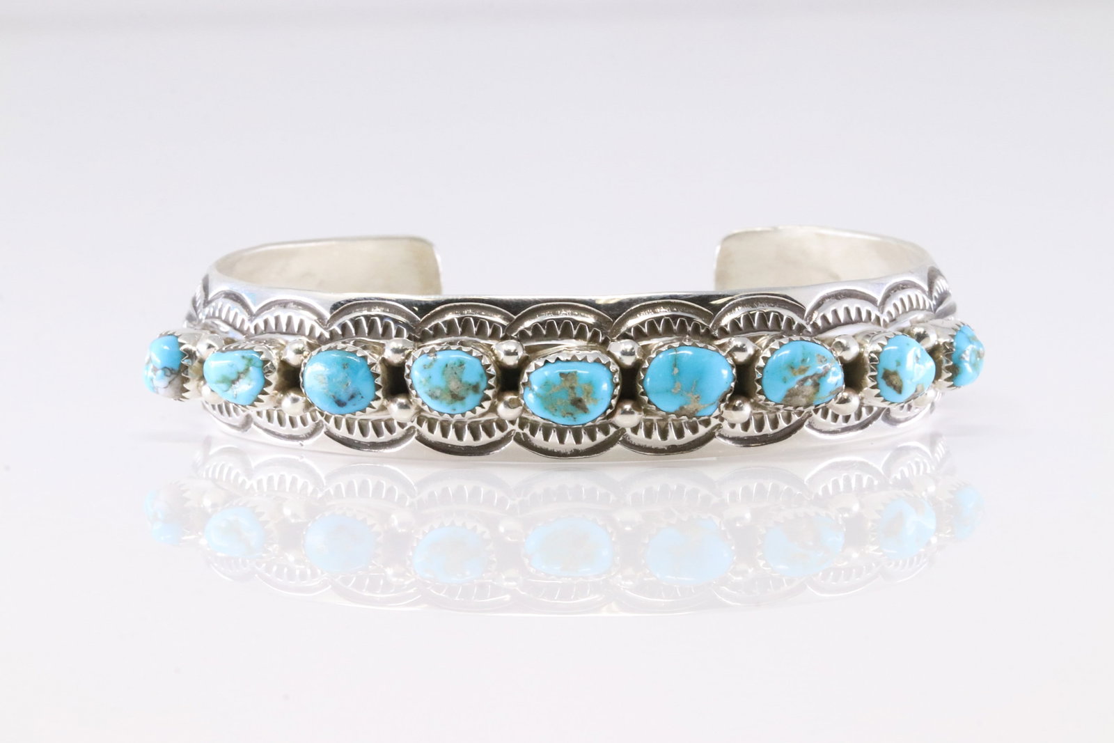 Native America Navajo Sterling Silver Turquoise Bracelet Cuff By Grace Silver.: This is a Native America Navajo Sterling Silver Turquoise Bracelet Cuff By Grace Silver. Stamp GS.