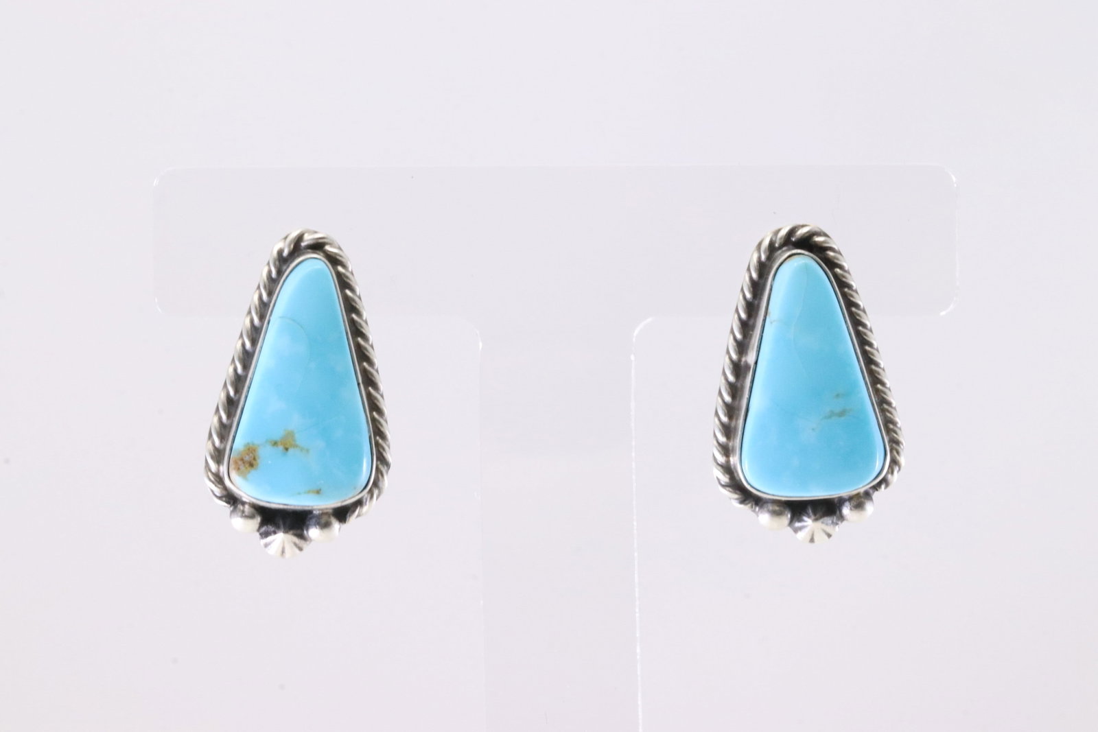 Native America Navajo Sterling Silver Kingman Turquoise Post Earring's By Chassity Belone.: This is a Native America Navajo Sterling Silver Kingman Turquoise Post Earring's By Chassity Belone. Stamp CB.