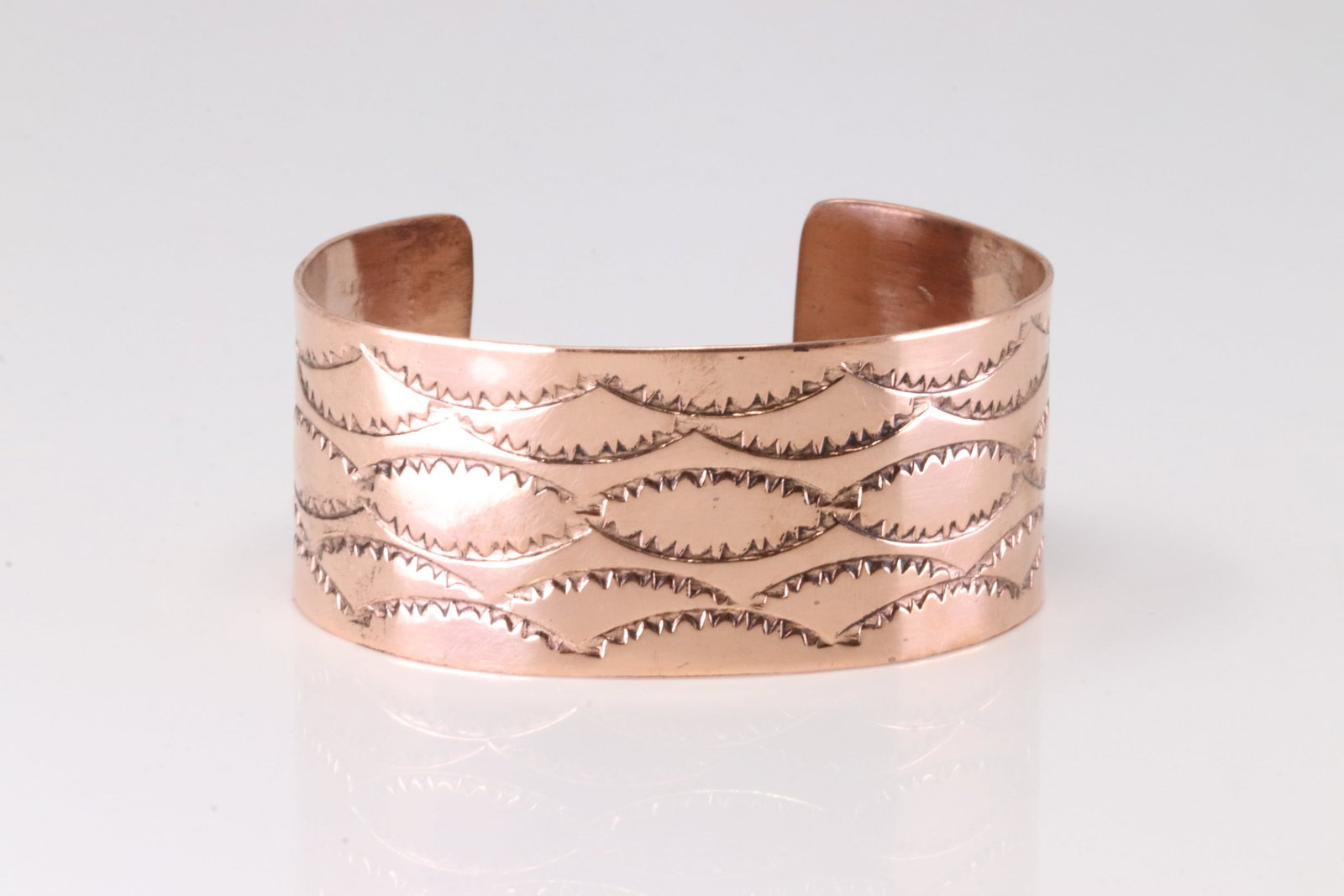 America Navajo Copper Bracelet Cuff.: This is a America Navajo Copper Bracelet Cuff.