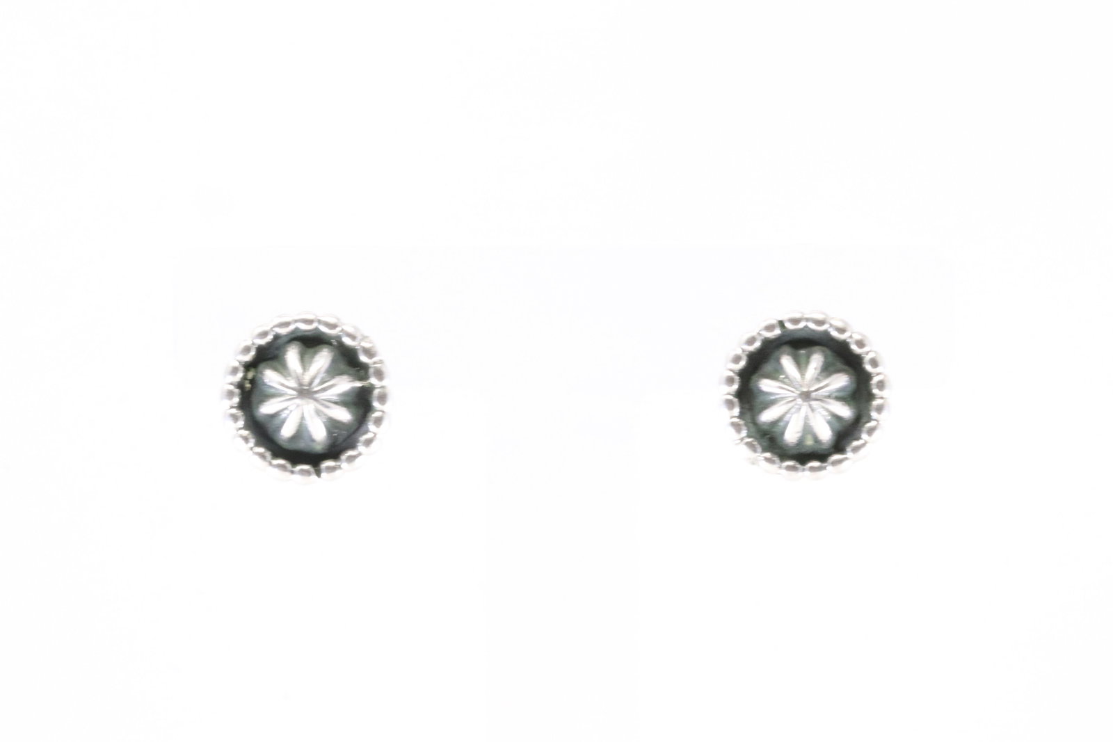 America Sterling Silver Solid Stamped Post Earring's.: This is a America Sterling Silver Solid Stamped Post Earring's.