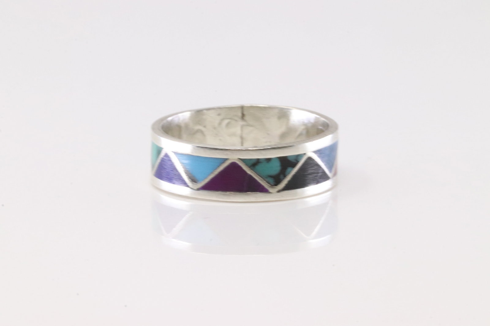 Native America Navajo Sterling Silver Multi-Color Stone Ring By R.: This is a Native America Navajo Sterling Silver Multi-Color Stone Ring By R. Ring size: 6.50.