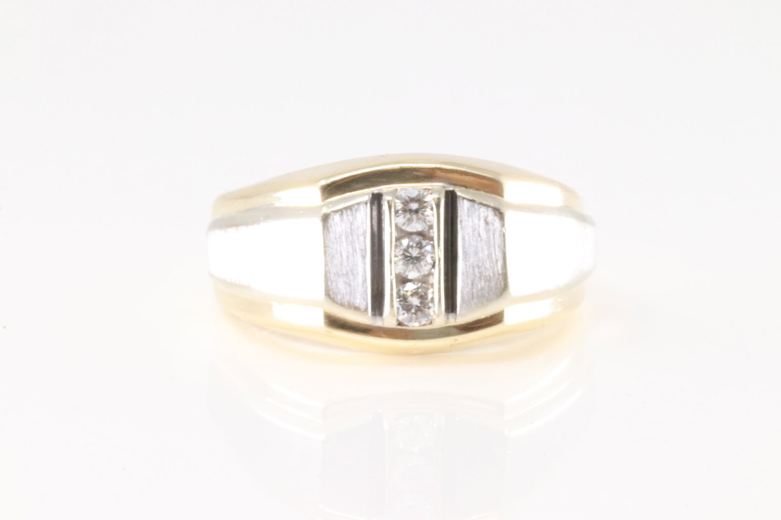 Diamond Ring 14Kt. (1 of 4)