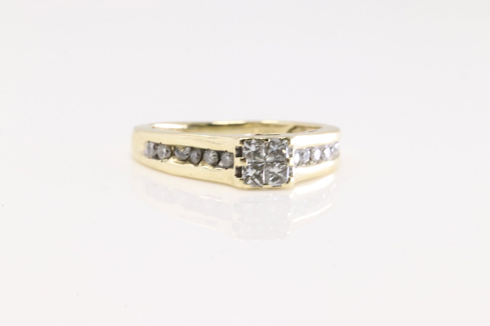 Diamond Ring 10Kt. - 3