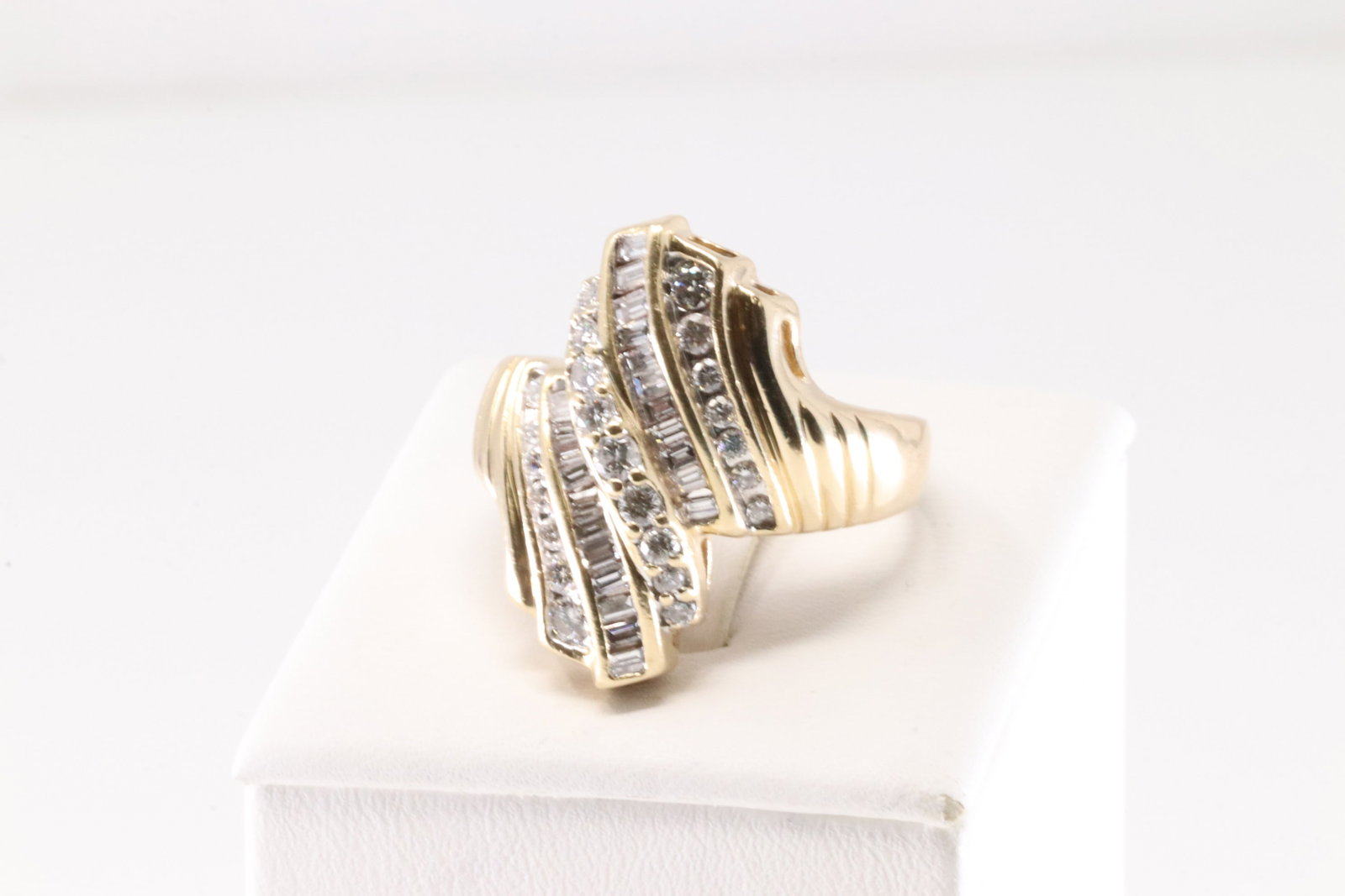 Diamond Ring 14Kt. - 3