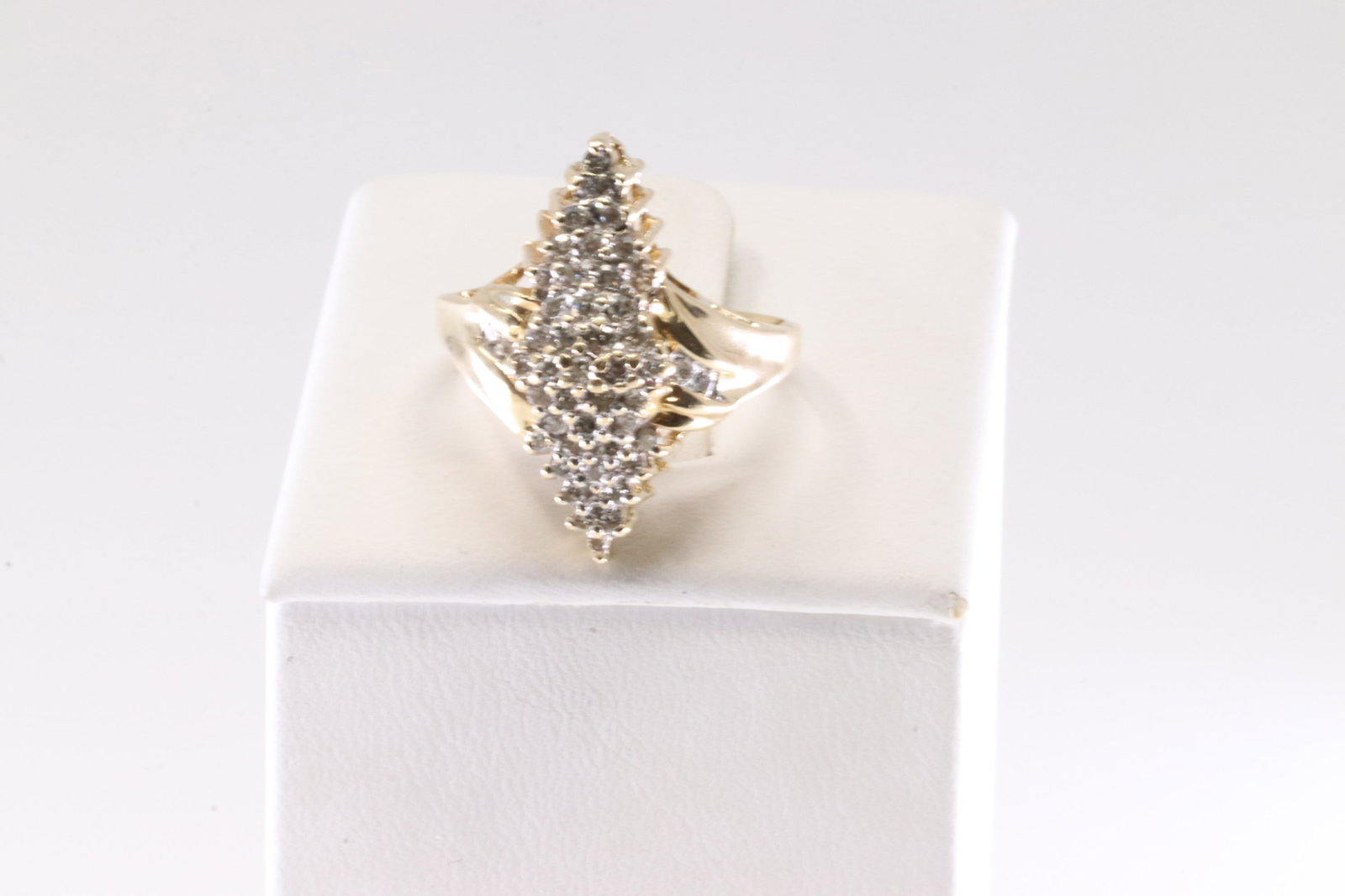 Diamond Ring 14Kt. - 2