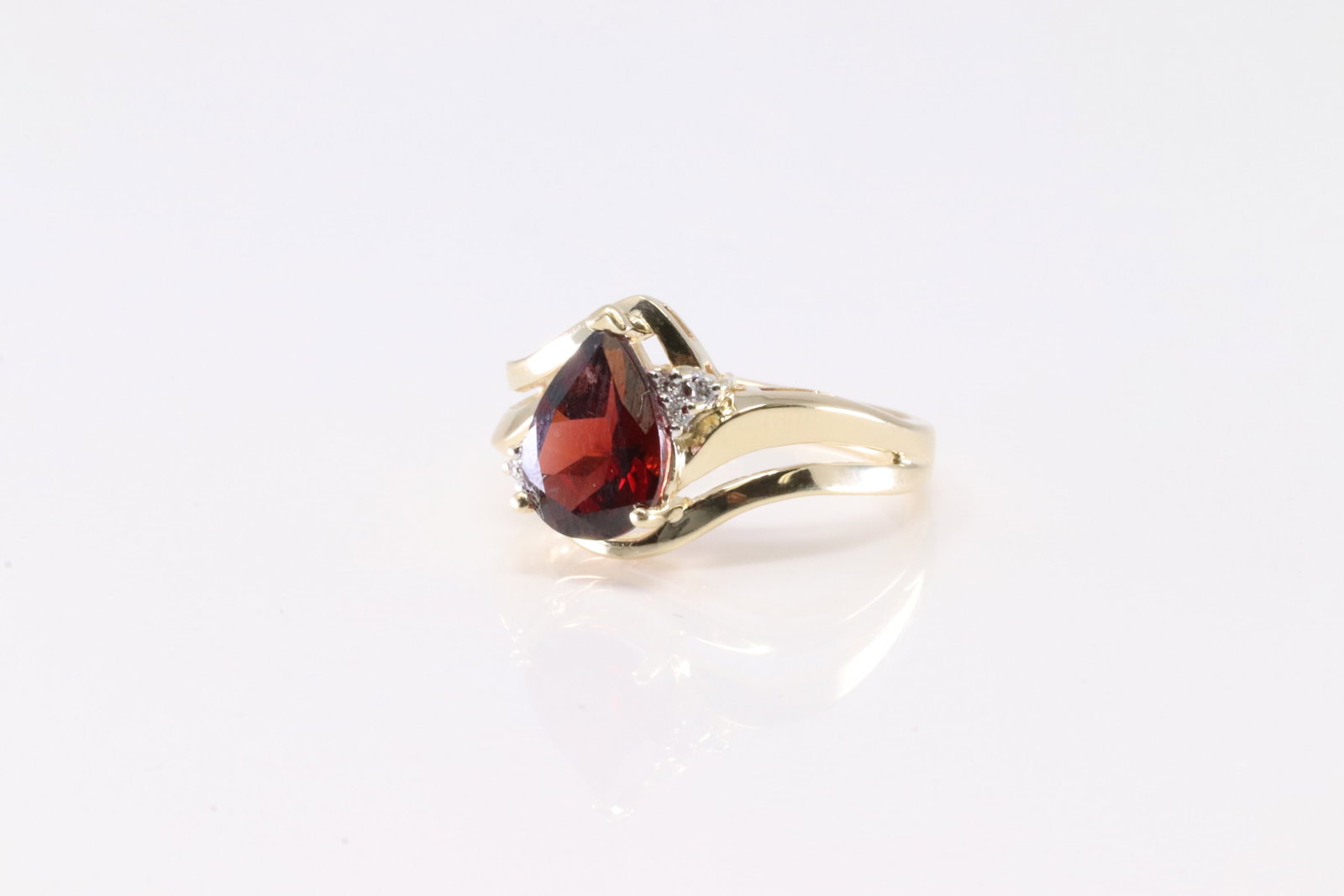 Ruby & Diamond Ring 14Kt. - 3