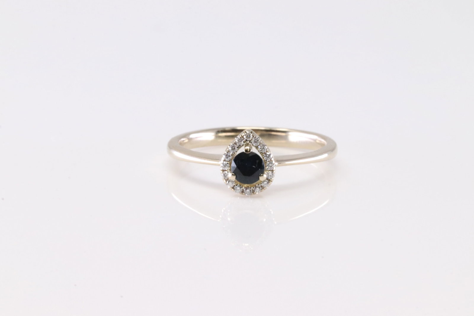 Sapphire & Diamond Ring 18Kt. (1 of 4)