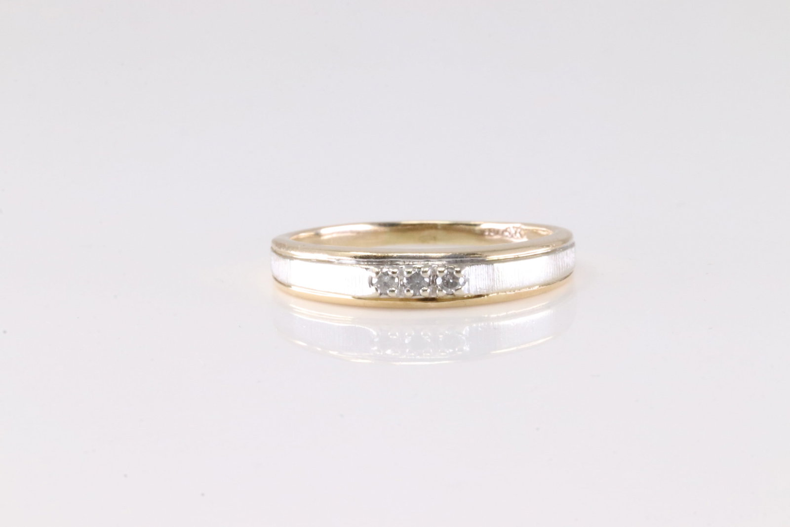 Diamond Ring 14Kt. (1 of 4)