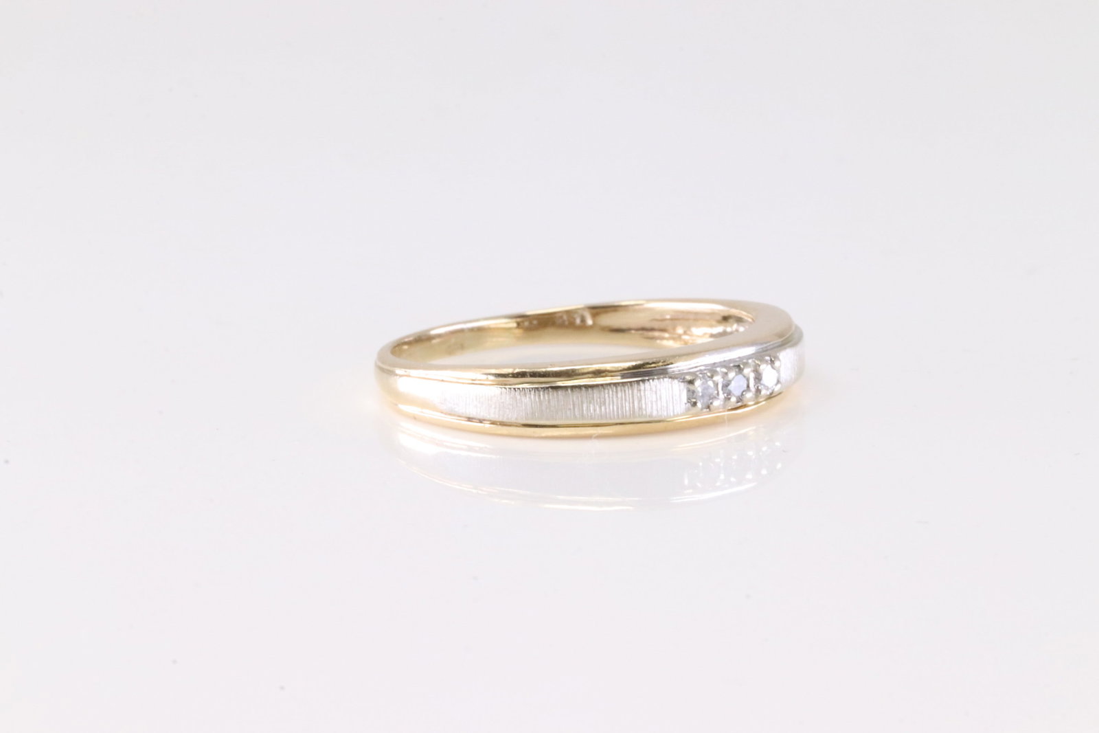 Diamond Ring 14Kt. - 2