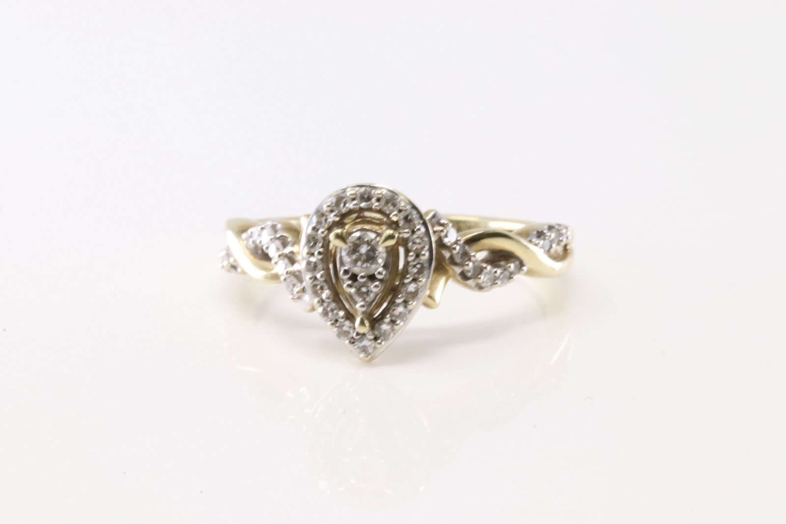 Diamond Ring 10Kt. - 2