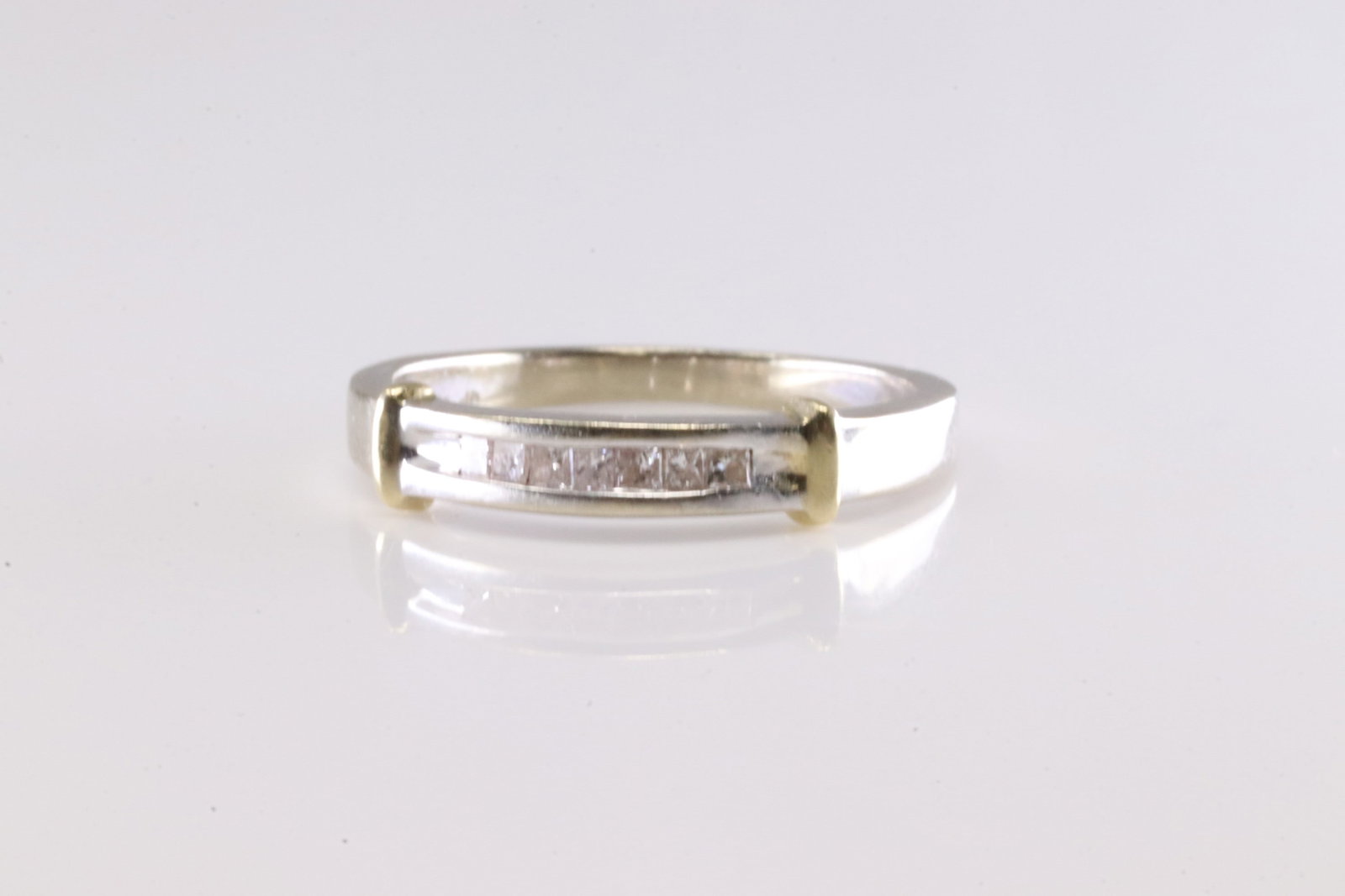 Diamond Ring 14Kt. - 2