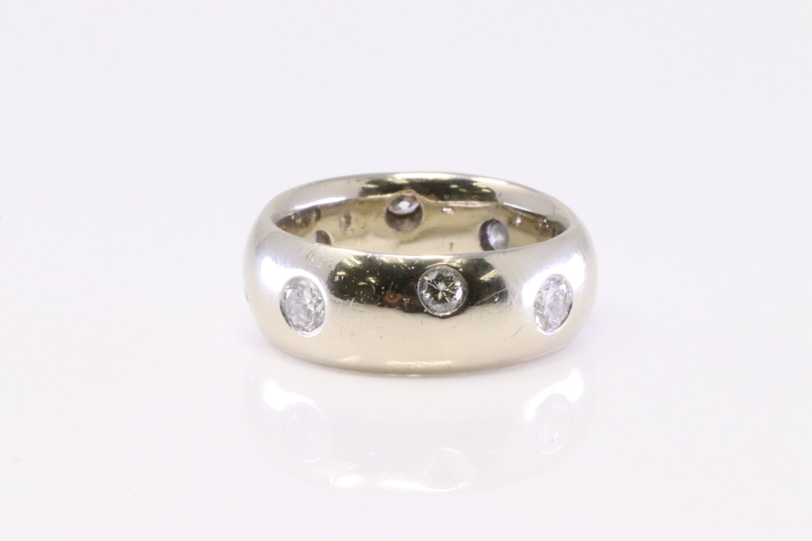 Eternity 1.00ctw Diamond Ring 14Kt.: 14Kt White Gold Eternity Diamond Ring. Ring has 8 round Brlliants Diamonds. Diamonds weight: approx 1.00ctw. Ring size: 5.50. Total weight: 9.20 Grams.