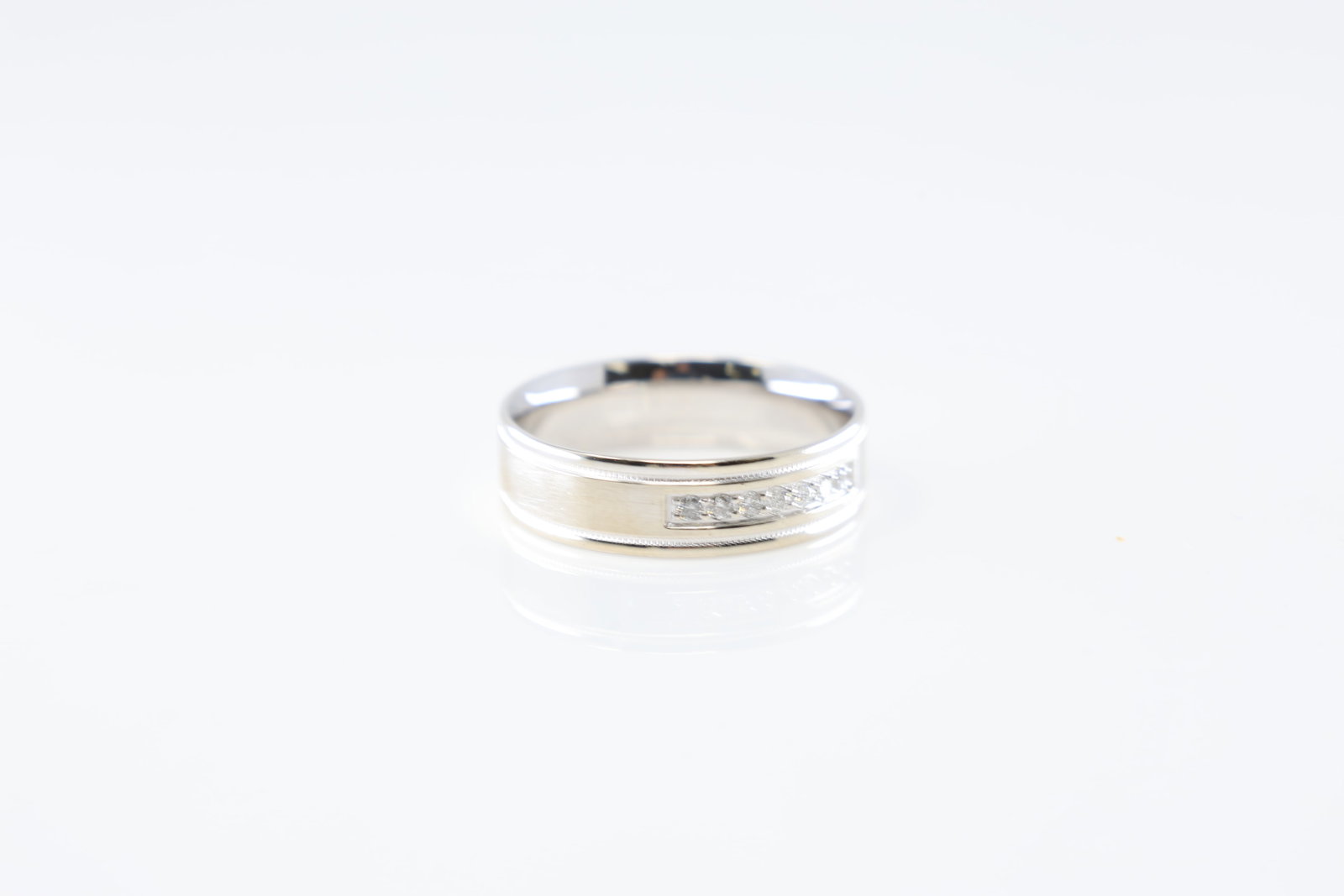 Diamond Ring 10Kt. - 2