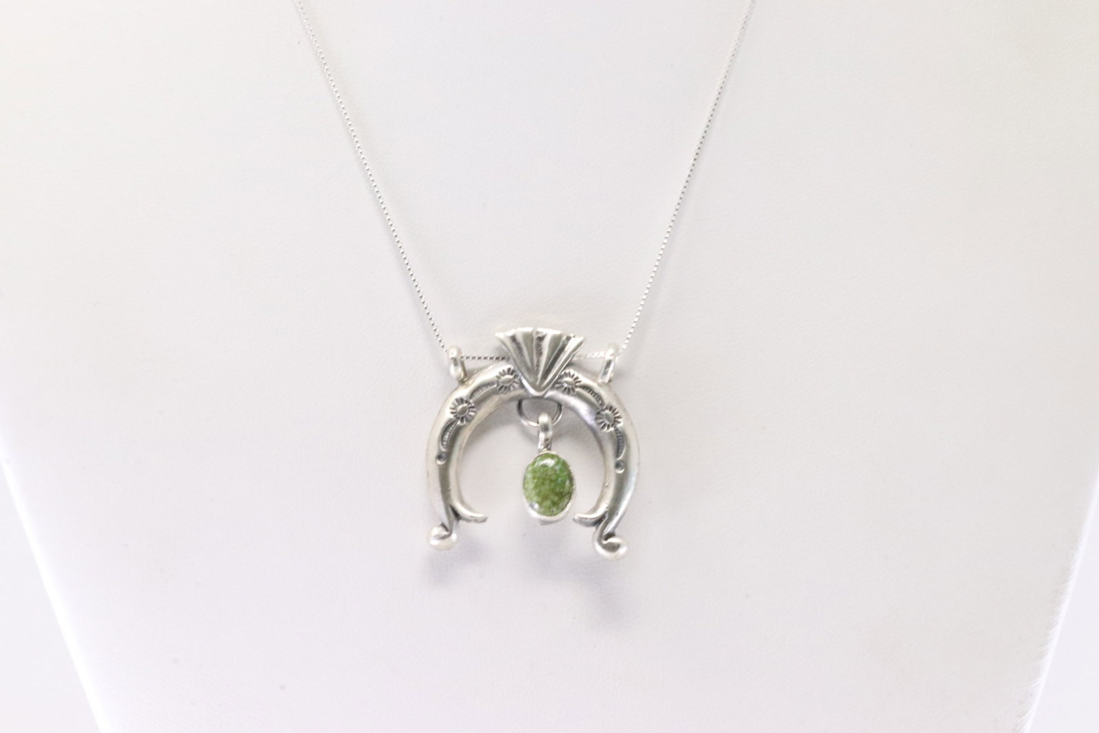 America Sterling Silver Sonora Gold Turquoise Naja Pendant With A 925 Neckalce.: This is a America Sterling Silver Sonora Gold Turquoise Naja Pendant With A 925 Neckalce. Necklace Length: 15.00.