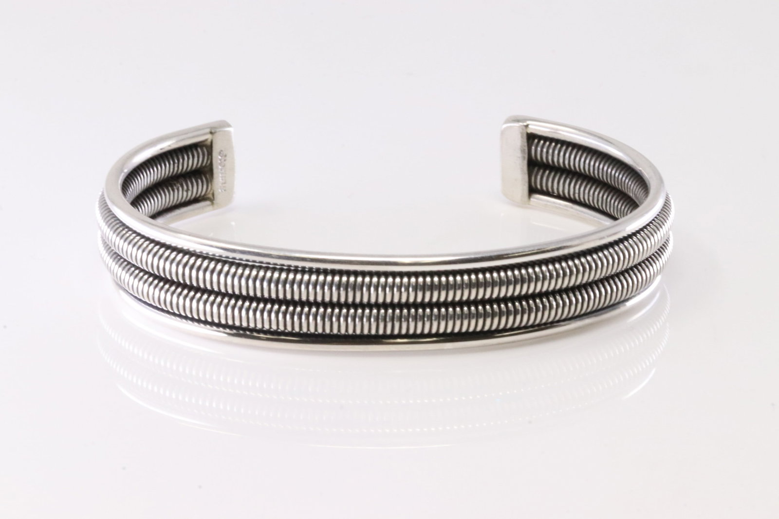 America Sterling Silver Solid Bracelet Cuff.: This is a America Sterling Silver Solid Bracelet Cuff.