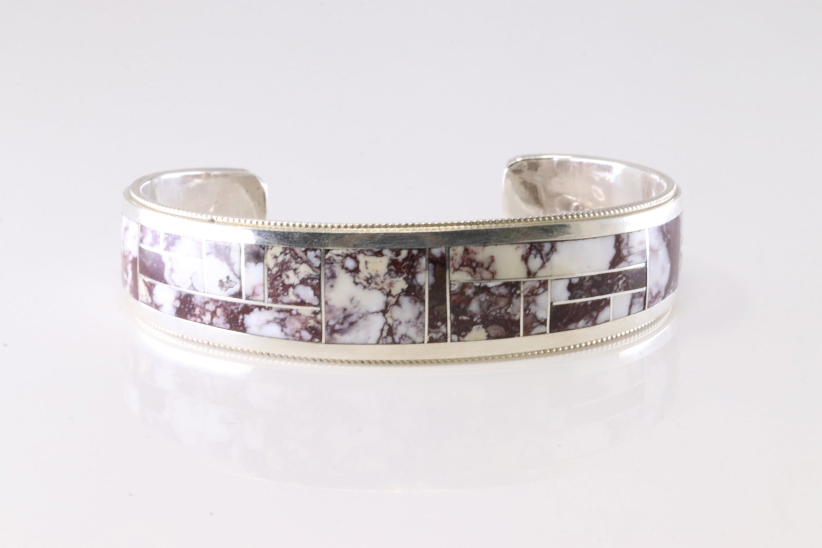 Native America Navajo Sterling Silver Wild Horse Bracelet Cuff By Glendora Booqua.: This is a Native America Navajo Sterling Silver Wild Horse Bracelet Cuff By Glendora Booqua. Stamp RGB.