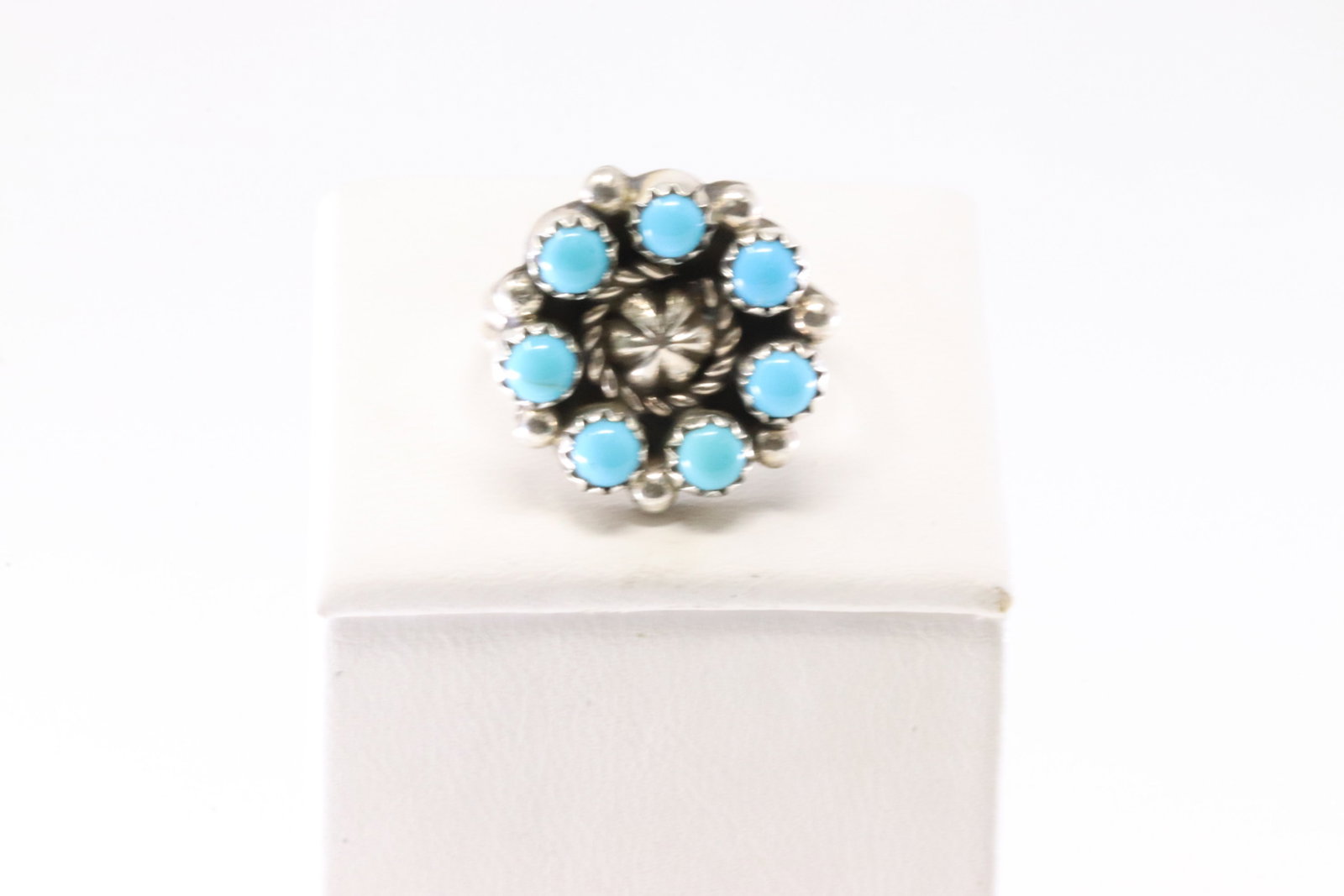 Native America Navajo Sterling Silver Turquoise Ring By FB.: This is a Native America Navajo Sterling Silver Turquoise Ring By FB. Stamp FB. Ring Size: 8.00.