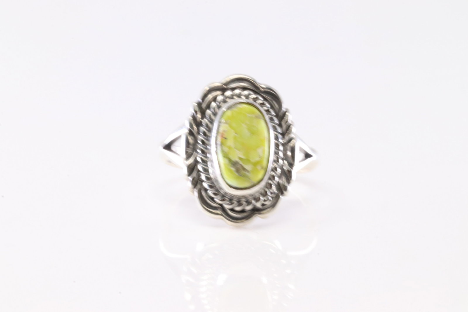 Native America Navajo Sterling Silver Palomino Ring By VC.: This is a Native America Navajo Sterling Silver Palomino Ring By VC. Stamp VC. Ring Size: 8.50.