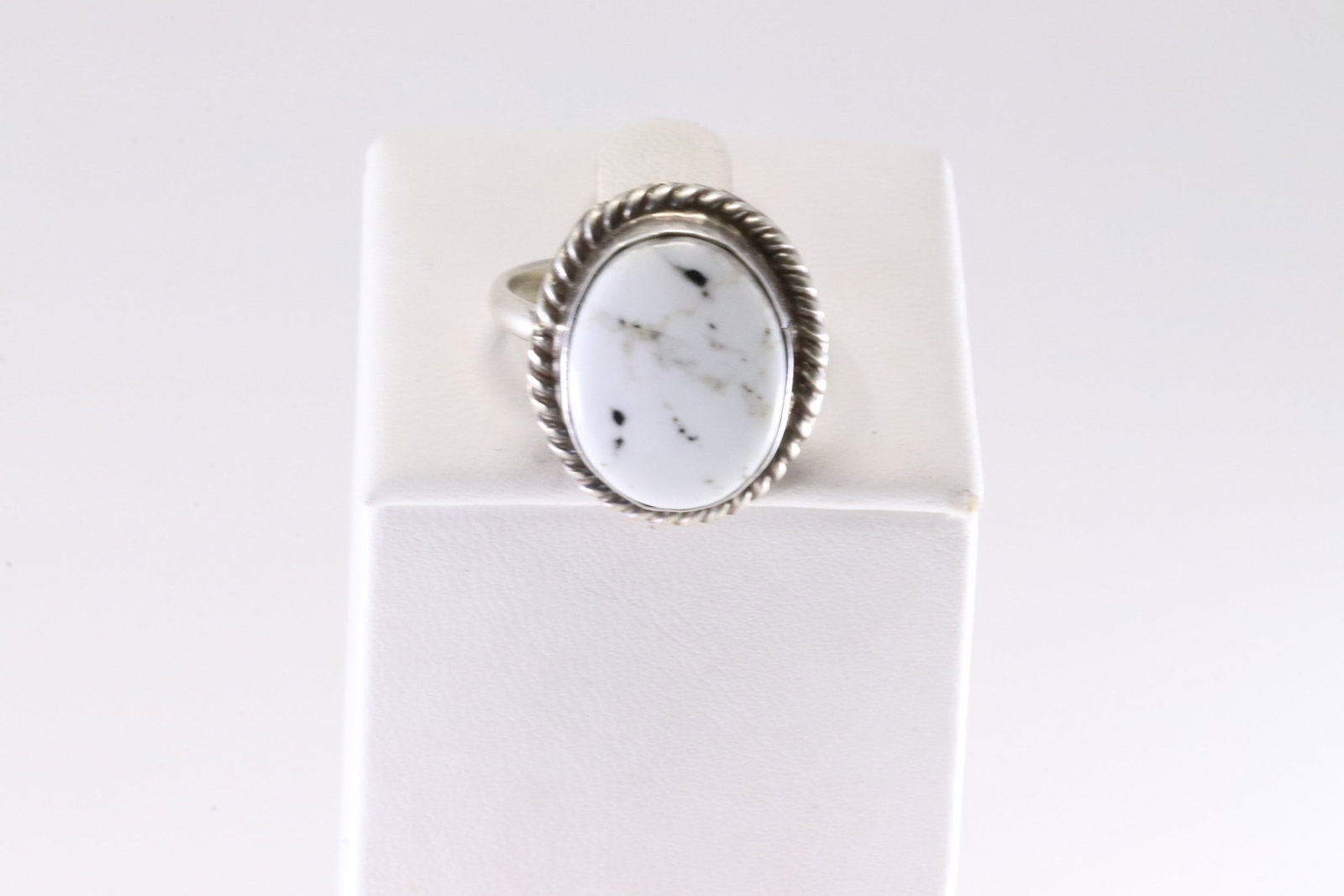 Native America Navajo Sterling Silver White Buffalo Ring By LC.: This is a Native America Navajo Sterling Silver White Buffalo Ring By LC. Stamp LC. Ring Size: 7.00.