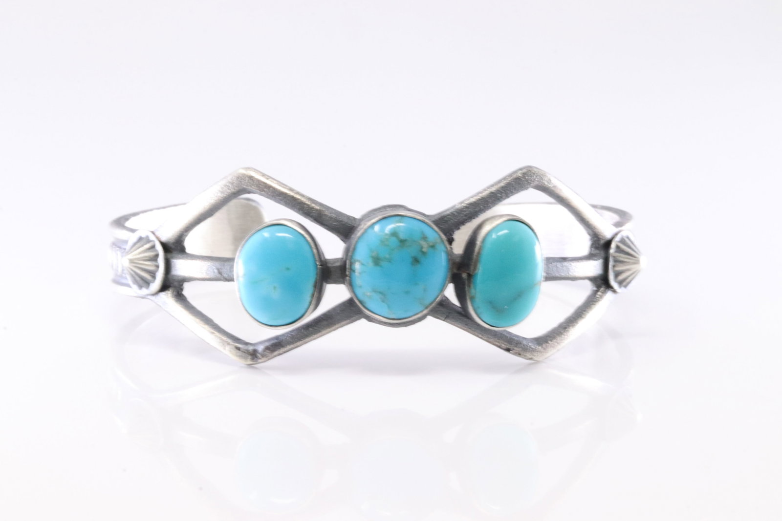 Native America Navajo Sterling Silver Kingman Turquoise Bracelet Cuff By Keven Bellah. (1 of 4)
