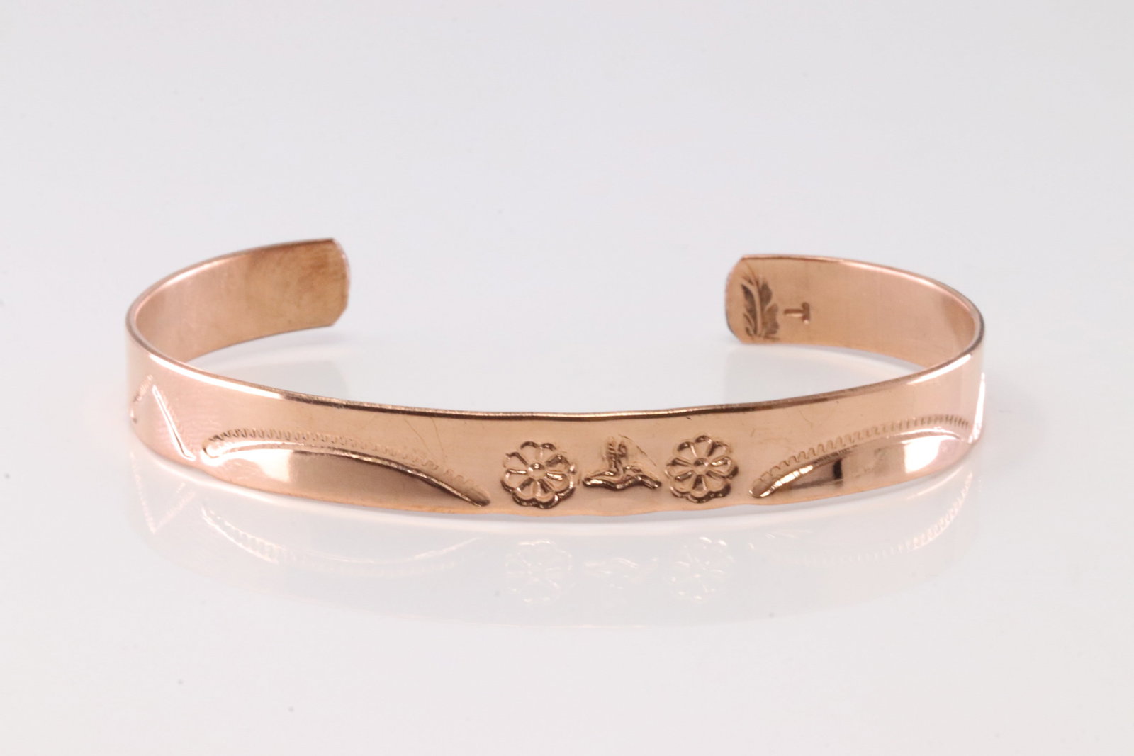 America Navajo Copper Bracelet Cuff. (1 of 3)