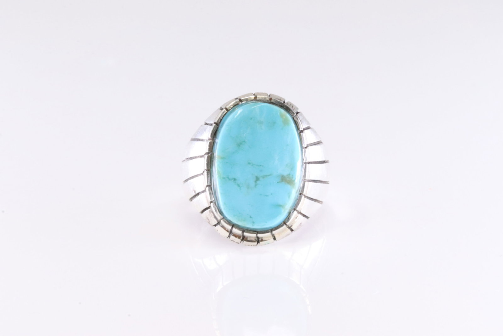 Native America Navajo Sterling Silver Turquoise Ring By R.: This is a Native America Navajo Sterling Silver Turquoise Ring By R. Stamp R. Ring Size: 8.75.