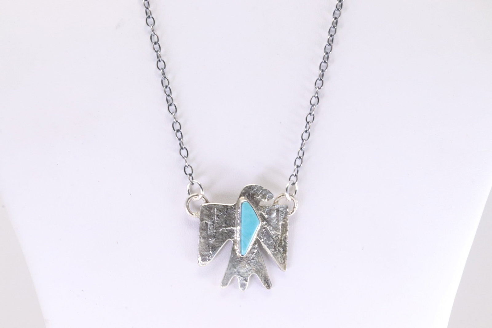 Native America Zuni Sterling Silver Kingman Turquoise Thunderbird Necklace By Jude Candelaria.: This is a Native America Zuni Sterling Silver Kingman Turquoise Thunderbird Necklace By Jude Candelaria. Stamp Jude Candelaria. Necklace Length: 18.00.