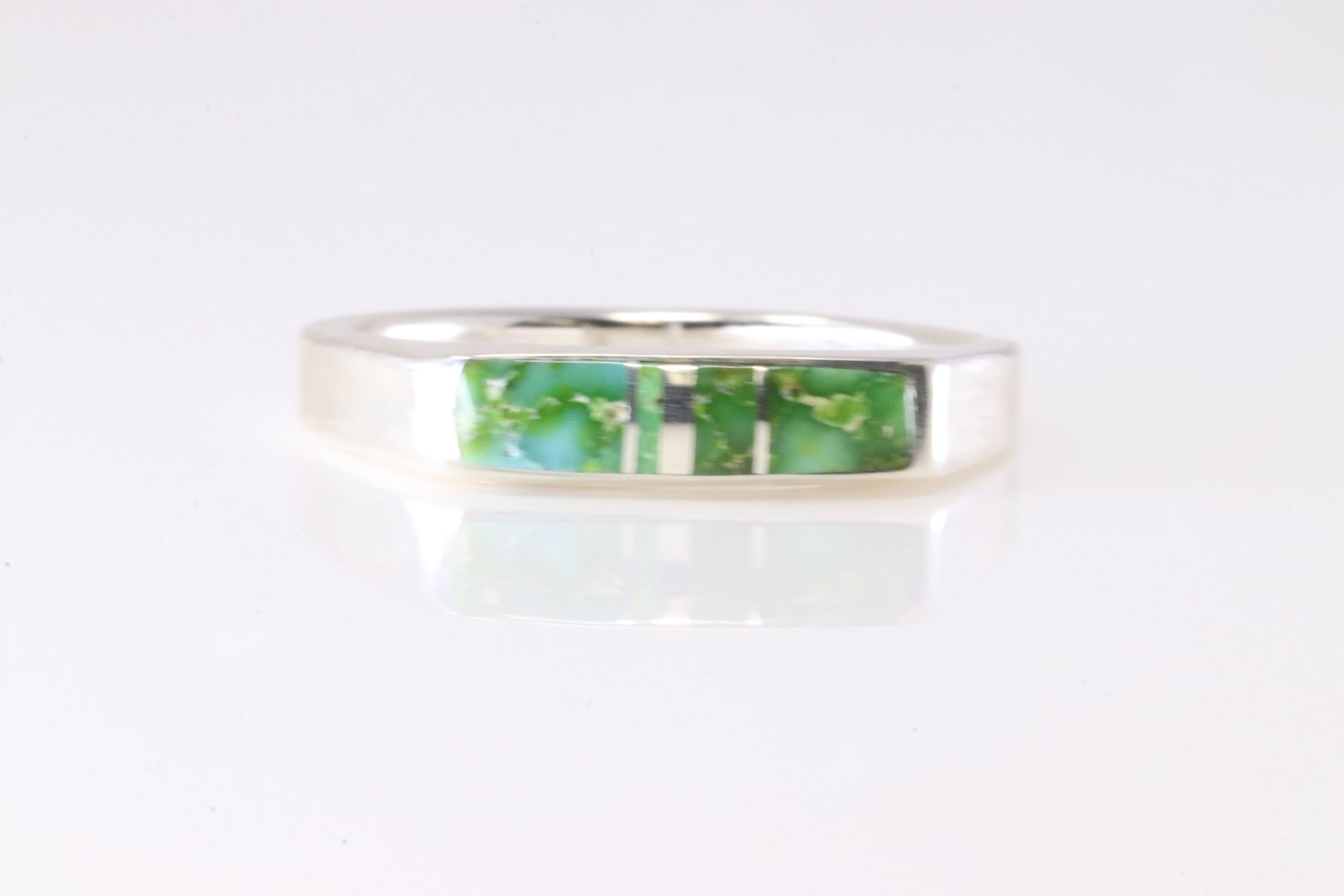 Native America Navajo Sterling Silver Sonora Gold Turquoise Inlay Ring By AT.: This is a Native America Navajo Sterling Silver Sonora Gold Turquoise Inlay Ring By AT. Stamp AT. Ring Size: 9.00.