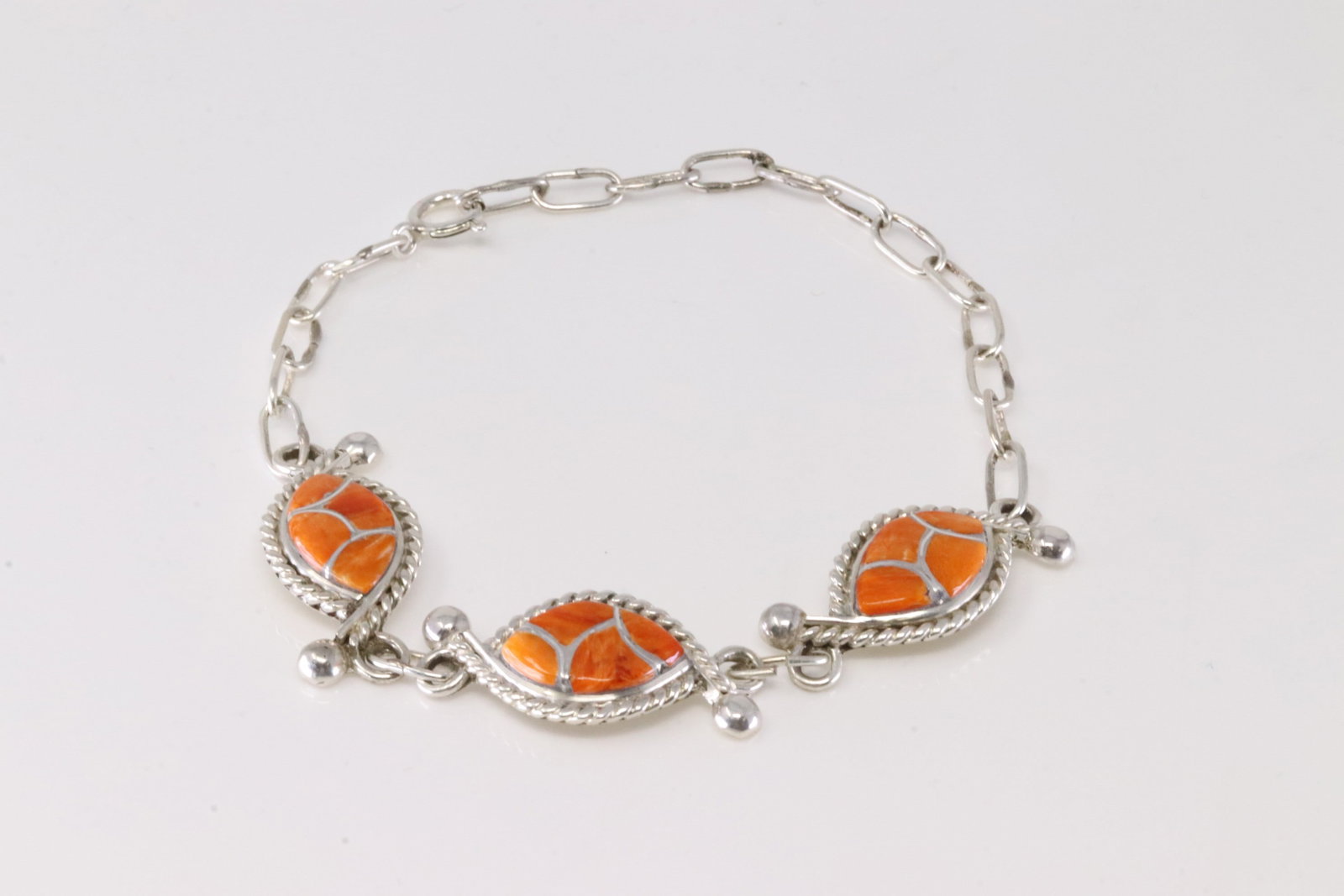 America Sterling Silver Spiny Oyster Bracelet Link.: This is a America Sterling Silver Spiny Oyster Bracelet Link. Bracelet Length: 8.00.
