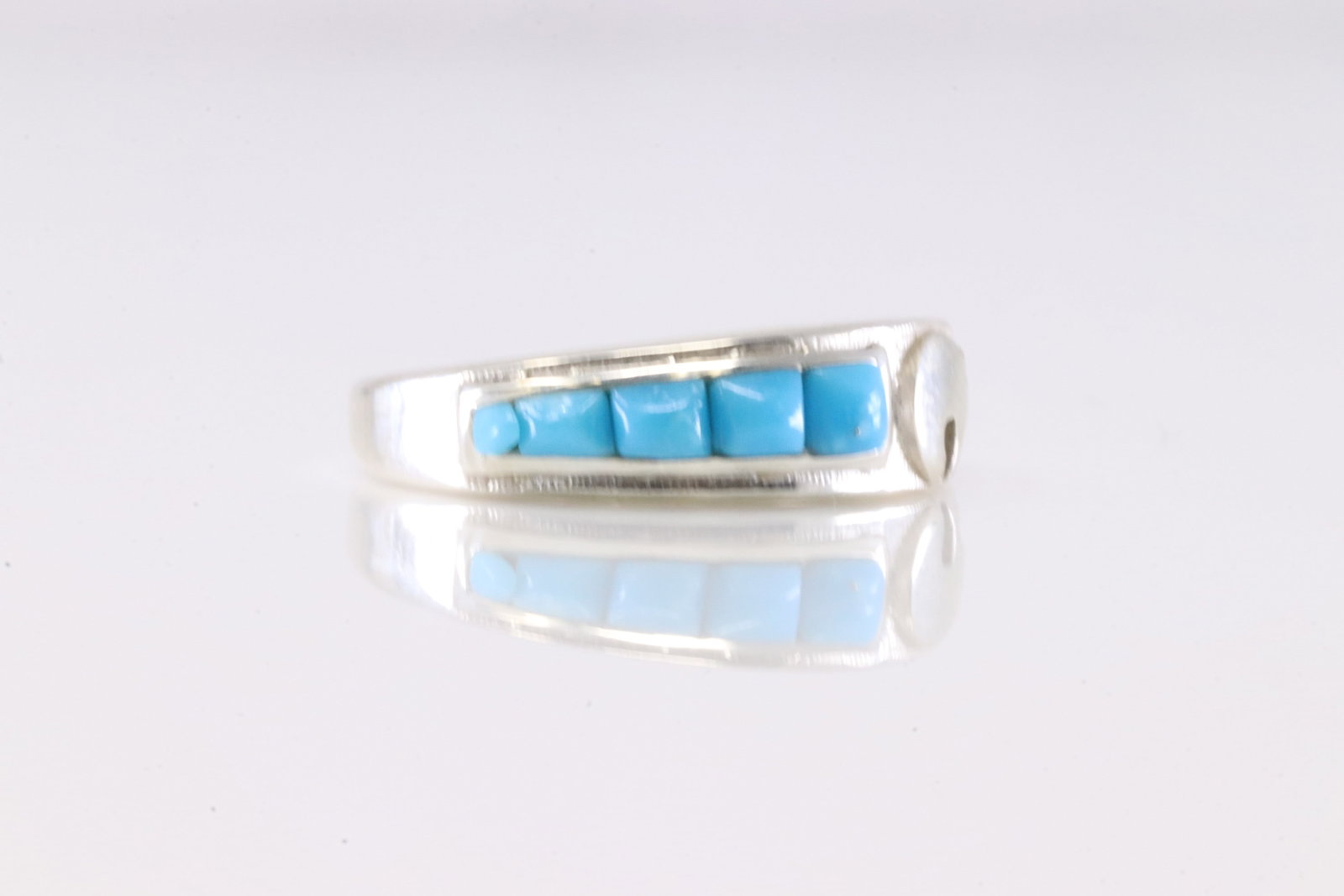 America Sterling Silver Turquoise Bear Ring. (1 of 4)
