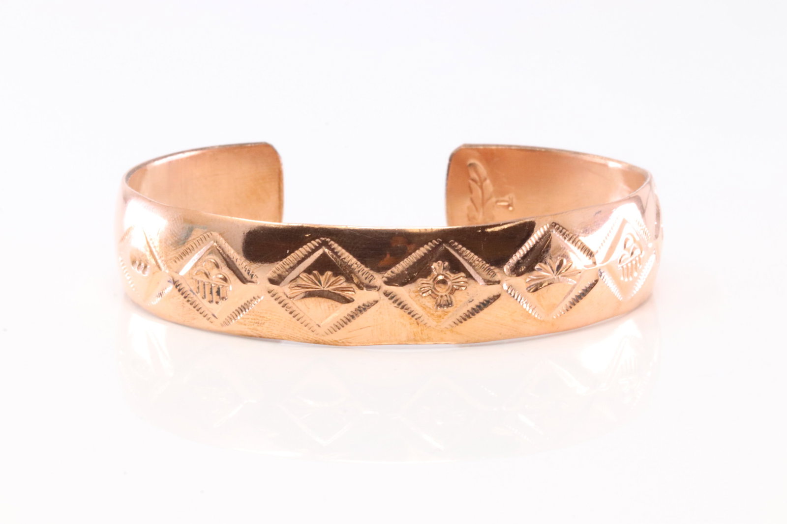 America Navajo Copper Bracelet Cuff.: This is a America Navajo Copper Bracelet Cuff.