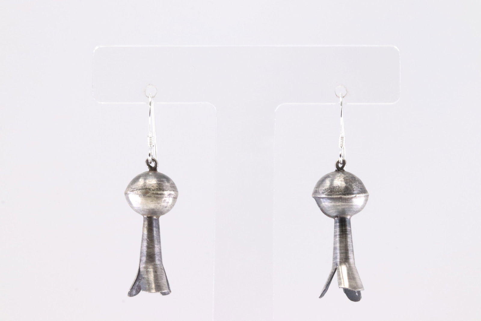 America Sterling Silver Blossom Dangling Earring's.: This is a America Sterling Silver Blossom Dangling Earring's.