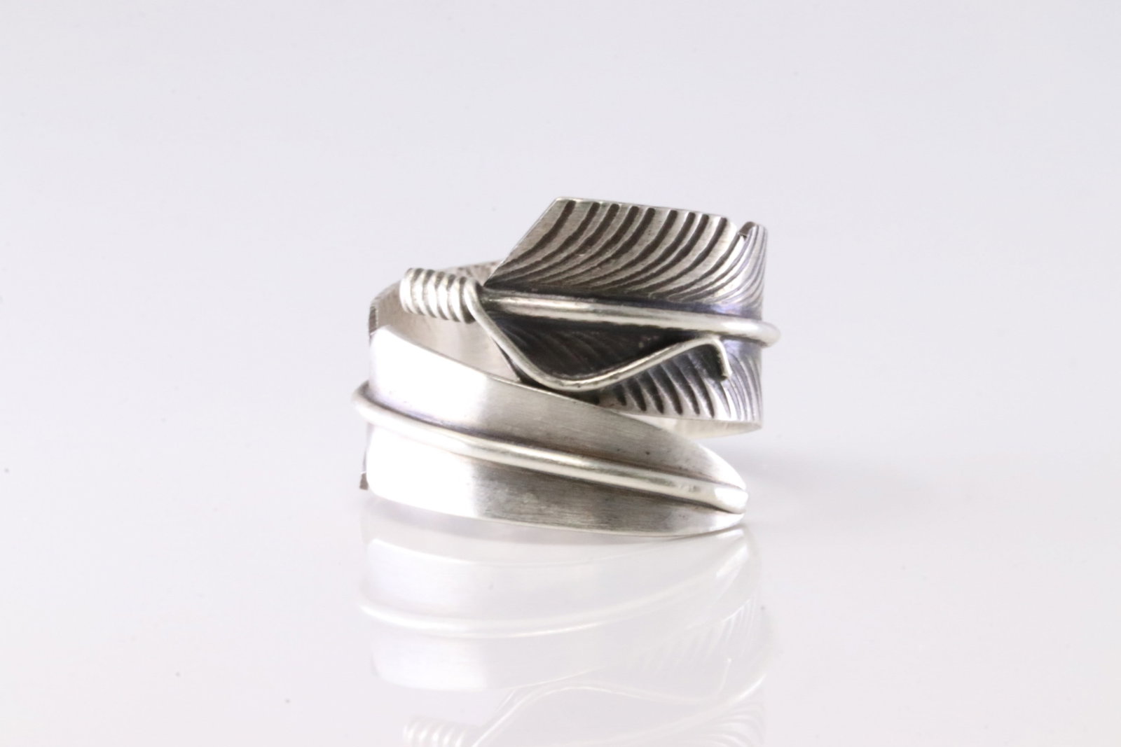 Native America Navajo Sterling Silver Feather Ring By CC. (1 of 4)