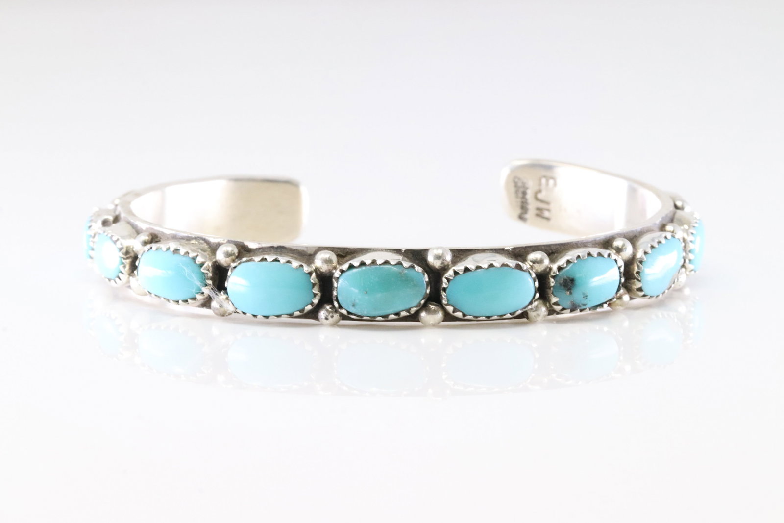 Native America Zuni Sterling Silver Turquoise Bracelet Cuff By Eunis Tso.: This is a Native America Zuni Sterling Silver Turquoise Bracelet Cuff By Eunis Tso.