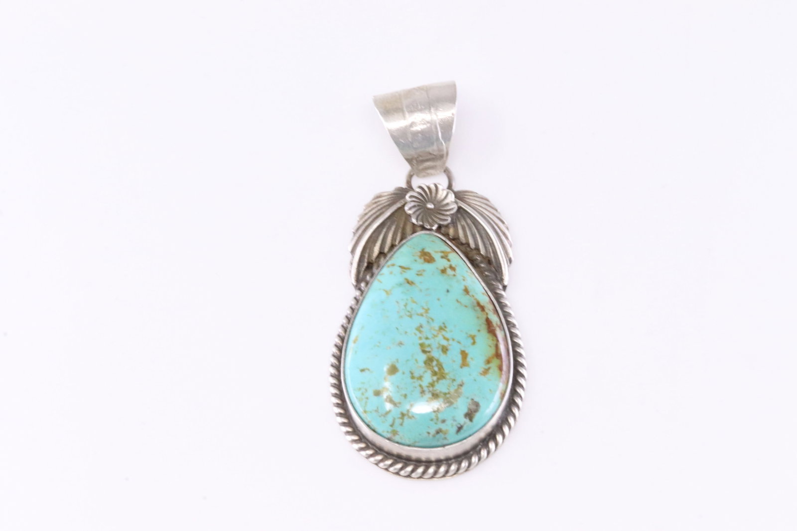 Native America Navajo Sterling Silver Kingman Turquoise pendant By Jimson Belin.: This is a Native America Navajo Sterling Silver Kingman Turquoise Pendant By Jimson Belin.