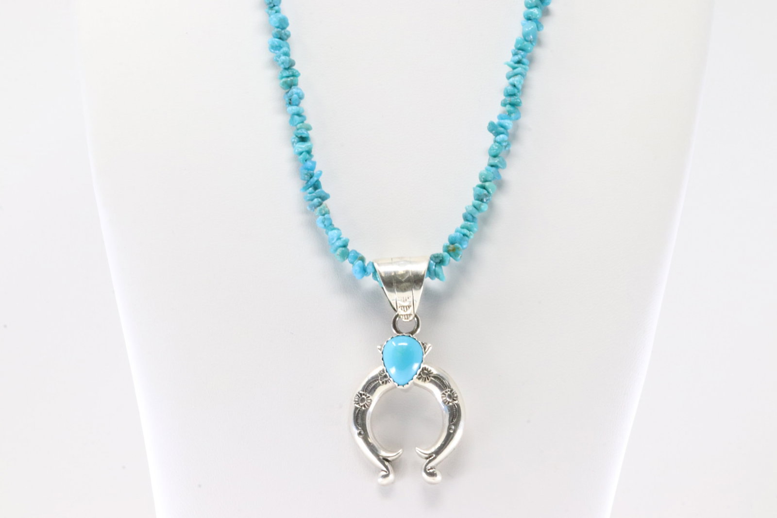 America Sterling Silver Turquoise Naja Necklace.: This is a America Sterling Silver Turquoise Naja Necklace. Necklace length: 18.00"