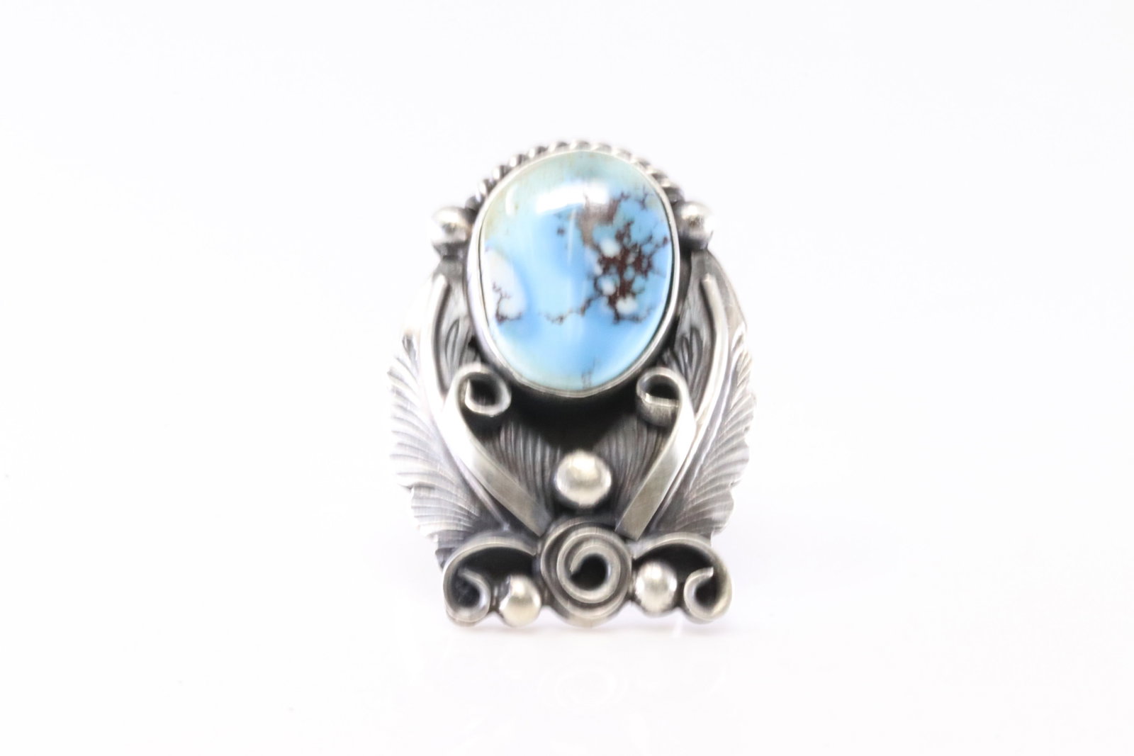 Native America Navajo Sterling Silver Golden Hill Turquoise Ring By Jimmy Lee.: This is a Native America Navajo Sterling Silver Golden Hill Turquoise Ring By Jimmy Lee. Stamp Jimmy Lee. Ring Size: 6.00.
