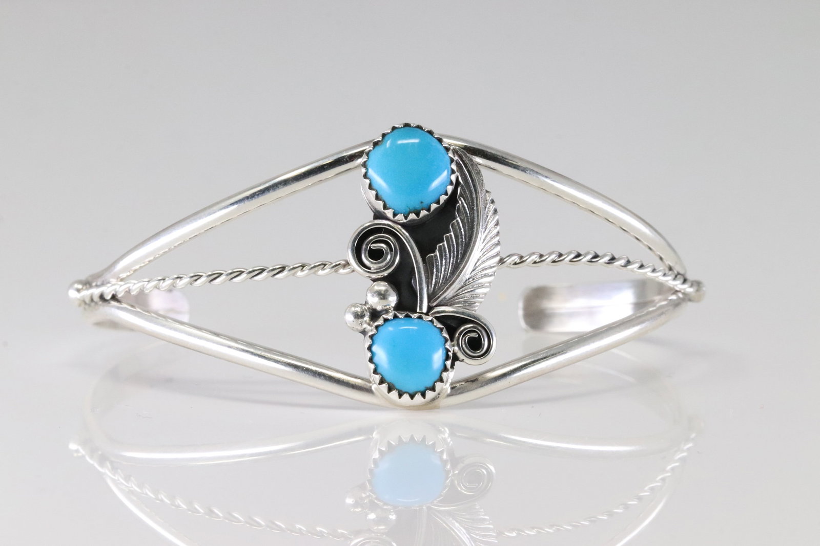 America Sterling Silver Turquoise Dangling Earring's.: This is a America Sterling Silver Turquoise Dangling Earring's.