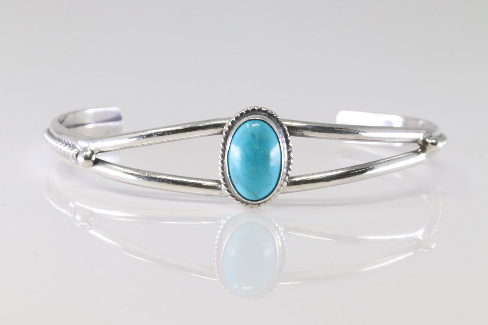 Native America Navajo Sterling Silver Solid Stamped Bracelet Cuff By Roland Dixon. (1 of 4)