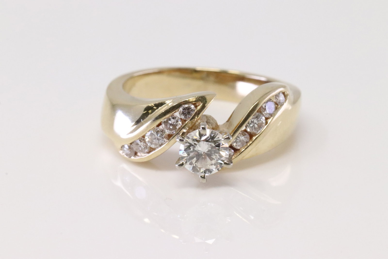 Diamond Ring 14Kt. (1 of 4)