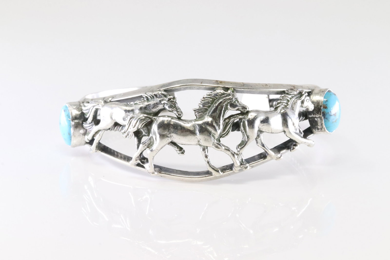 Native America Navajo Sterling Silver Turquoise Horse Bracelet Cuff By Bobby Platero. (1 of 4)