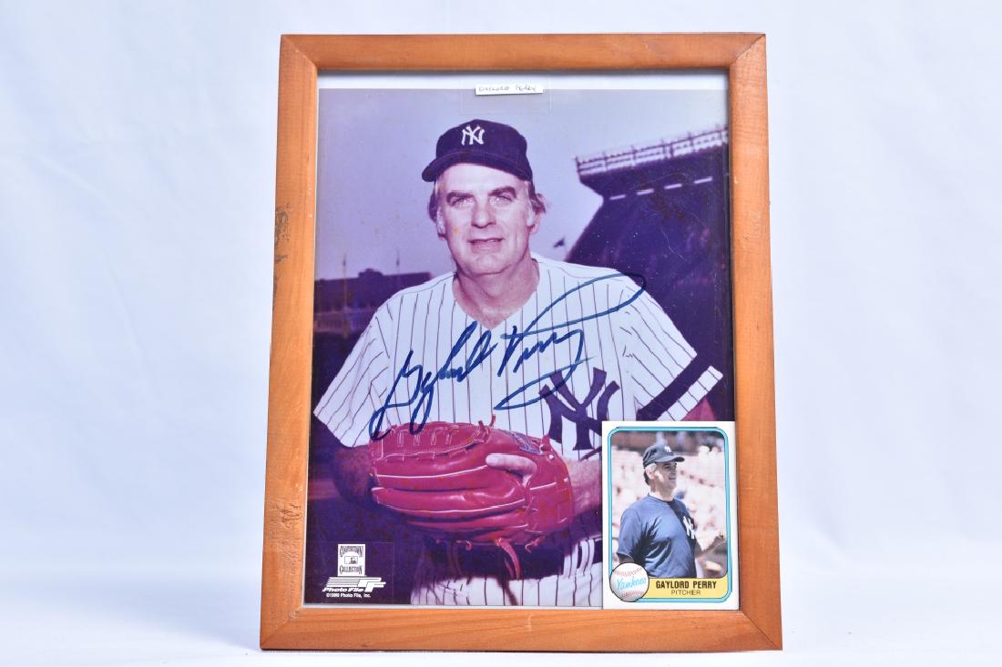 Gaylord Perry Autographed Photo with COA (1 of 2)