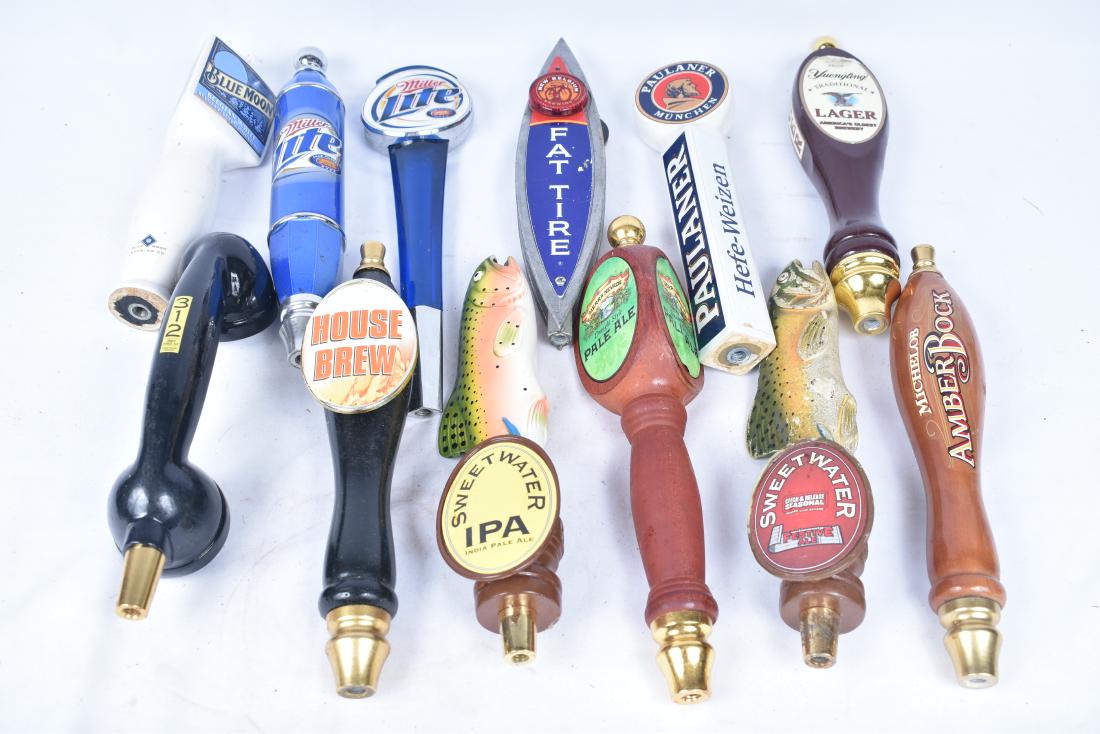 Lot of 12 Beer Taps Blue Moon Miller (1 of 1)